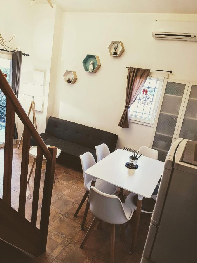 Le Jardin Des Alpilles Villa Eyguières Екстериор снимка